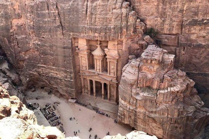 Amman Petra Full-Day Trip - Independent Time vs. Hiring a Petra Guide