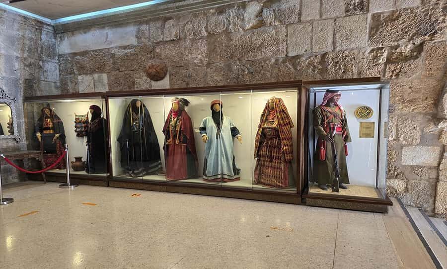 Amman Sightseeing Private Tour with Additional Options - Getting oriented in Amman: private pickup and an English driver-guide