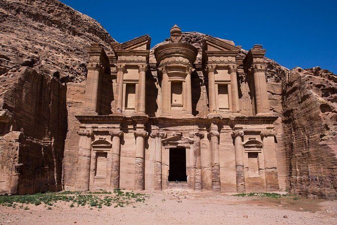 Day Tour To Petra From Dead Sea or Queen Alia Airport - Entering Petra the practical way: Siq, Treasury, and what 4 hours really means