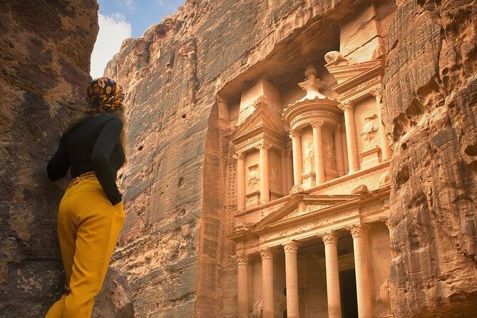 Day Tour to Petra from Dead Sea with lunch - Entering Petra the Right Way: Siq to Qasr Al Bint