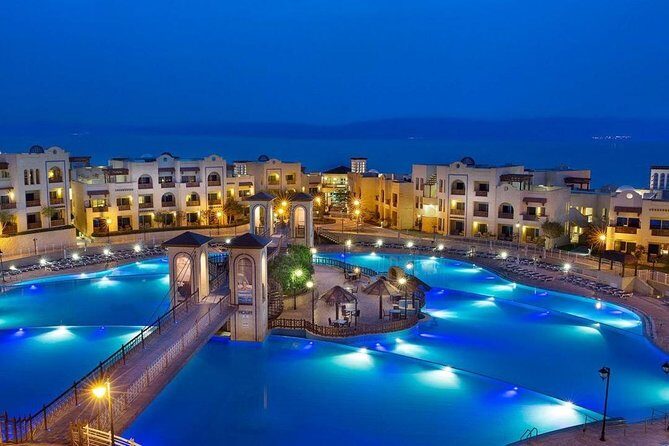 Day use with Lunch at a Dead Sea Resort Private transportation - Mud Bath and Floating Time: Make It Work in the Half-Day Rhythm