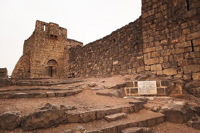 From Amman: Full-Day tour Amman city tour and desert castles - Qasr Al-Harranah (Kharana Palace): why it’s famous even without “defense” power