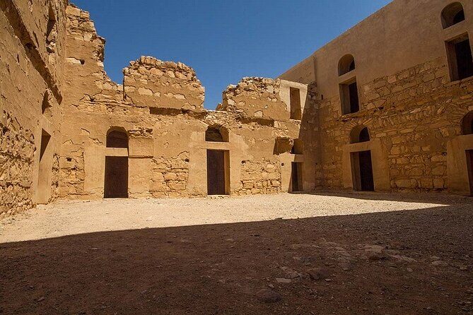 From Amman: Full-Day tour Amman city tour and desert castles - Qsar Al-Azraq: going beyond the headline sites