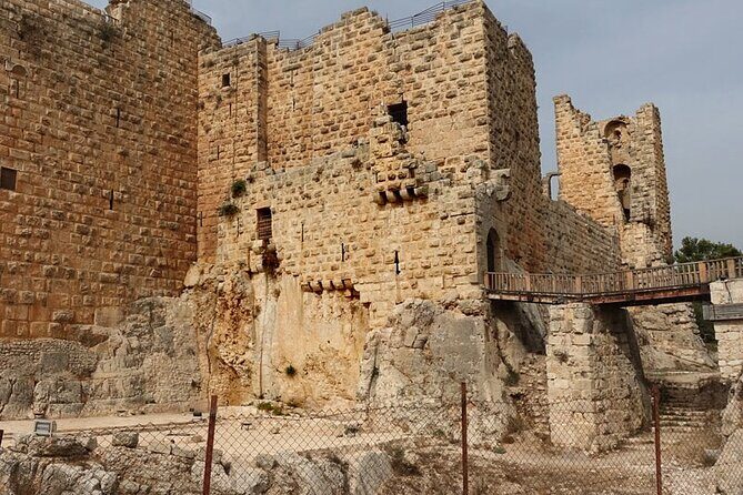 From Amman :Private full day tour to Jerash ,Ajoune and Um Qais - Entry tickets, timing, and lunch: how to avoid decision fatigue