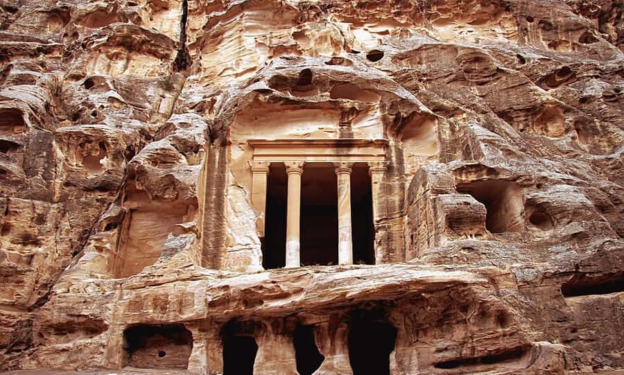 From Amman: Private Petra Day Trip with Guide - Private Ride From Amman: Comfort You’ll Appreciate Before Petra
