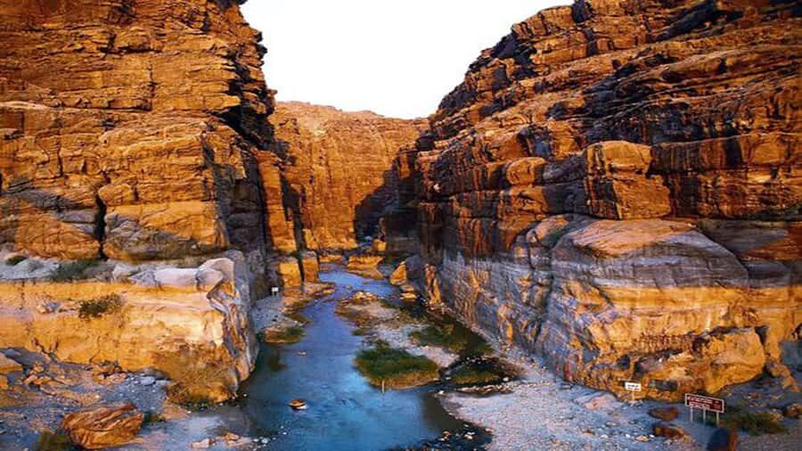 From Amman: Wadi Mujib Siq Trail Private Hiking Tour - Why Wadi Mujib Siq Trail feels different from most Jordan hikes