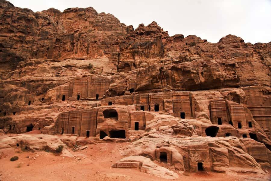 From Aqaba: Petra 1 Day Tour - Lunch at a local restaurant: good value, but don’t assume it will be leisurely
