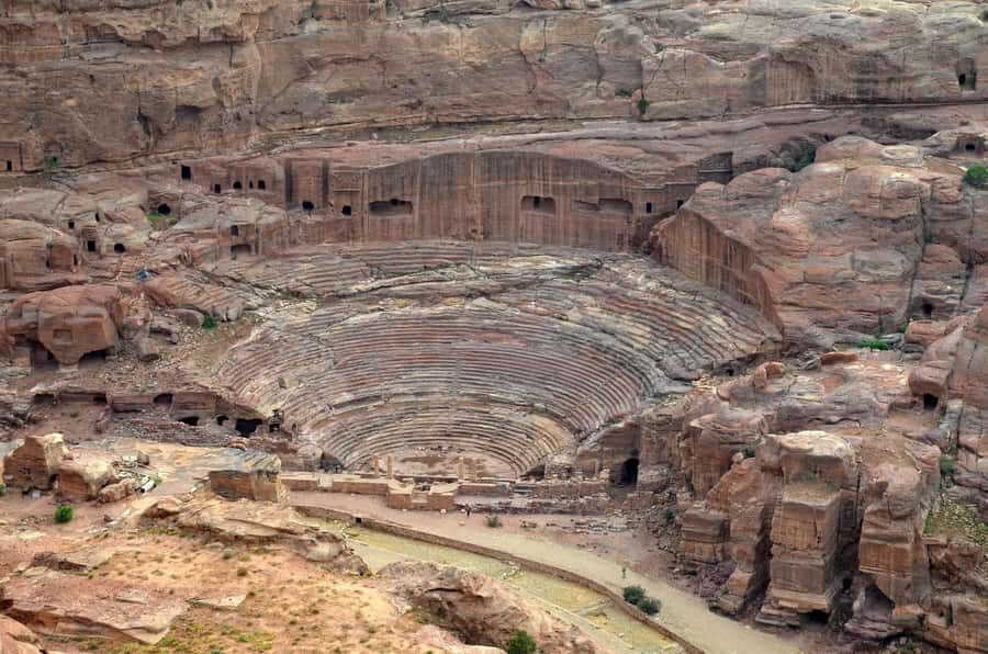 From Dead Sea: Private Full-Day Petra Tour - Horse-drawn carriage time: helpful for tired feet, still plan your pace