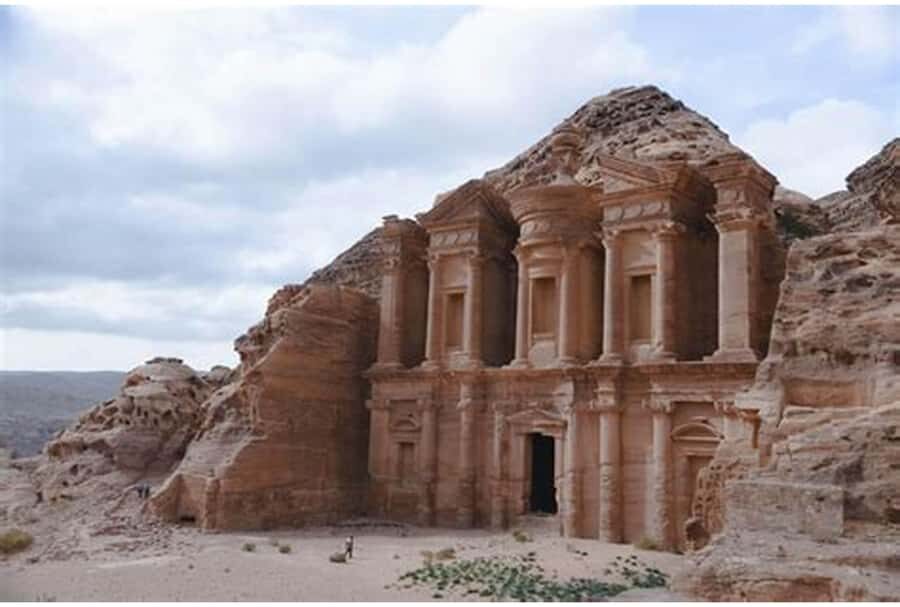 From Dead Sea: Private Full-Day Petra Tour - Who should book the Dead Sea to Petra private tour