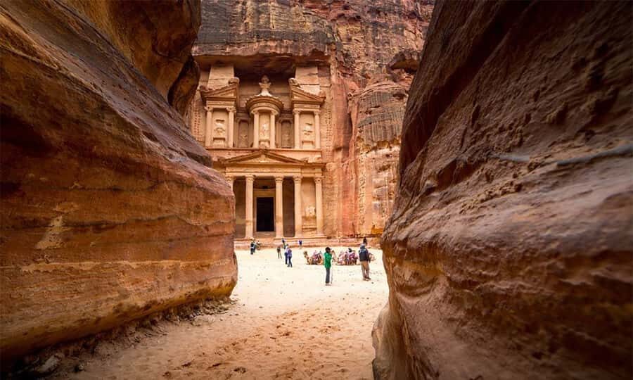 From Sharm El Sheikh: Day Tour to Petra by Ferry - The Petra Moment: Siq to Al Khazneh With a Real Guide