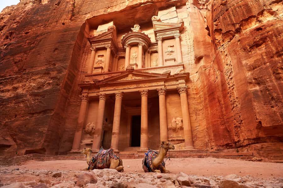 From Tel Aviv: Petra & Wadi Rum 2-Day Tour with Bedouin Tent - Wadi Rum Bedouin Tent Night: Comfort, Food, and Real Desert Quiet
