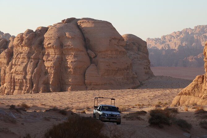 Full Day 4x4 Classic Desert Tour with overnight in private tent - Where You Meet and How the Day Starts (10:00am)