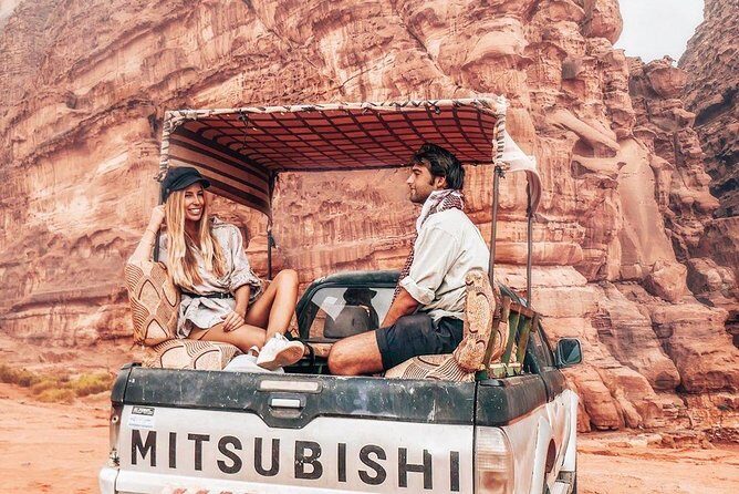 Full-Day Jeep Tour and Sleeping in cave Night Under the Stars - Khazali Canyon and the petroglyph stops that make you look twice