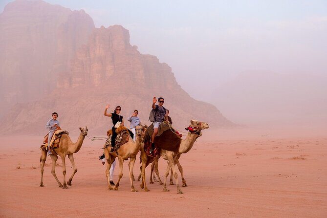 Full Day Jeep Tour in Wadi Rum (incl. Bedouin picnic lunch) - Khazali Canyon and the Small Arch: short stops with real texture
