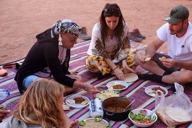 Full Day Jeep Tour in Wadi Rum (incl. Bedouin picnic lunch) - Desert lunch: what you actually get and why it matters
