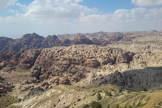 Full-Day Private Tour in Petra with Hotel Pick-Up - Getting to Petra early: why the timing matters