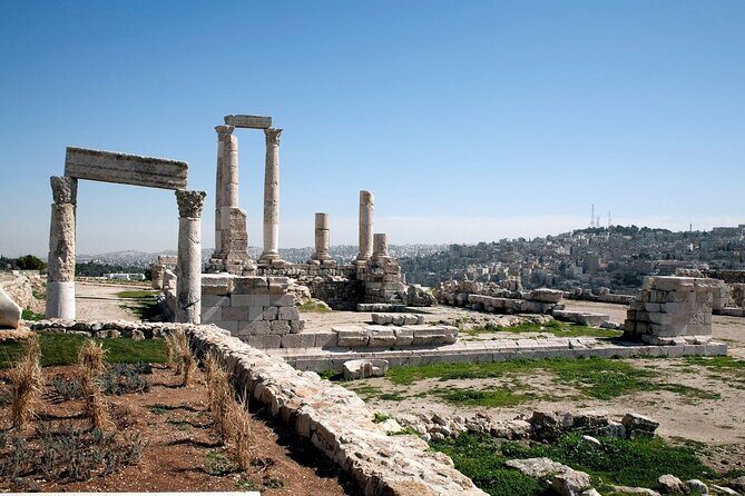 Full Day Tour in Jerash and Amman City - Stop 3: King Abdullah Mosque—Modern, Blue, and Visitor-Friendly
