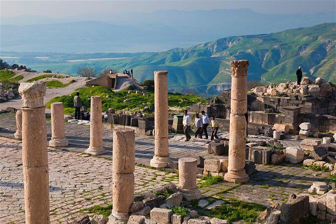 Full-Day Tour: Umm Qais, Jerash, and Ajloun from Amman - Ajloun Castle: Saladin’s Fortress With Real Views