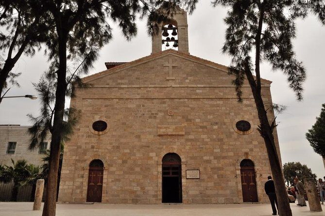 Half-Day Majesty: Madaba Mosaics & Mount Nebo's View - When to Use Local Guides (and When to Keep It DIY)