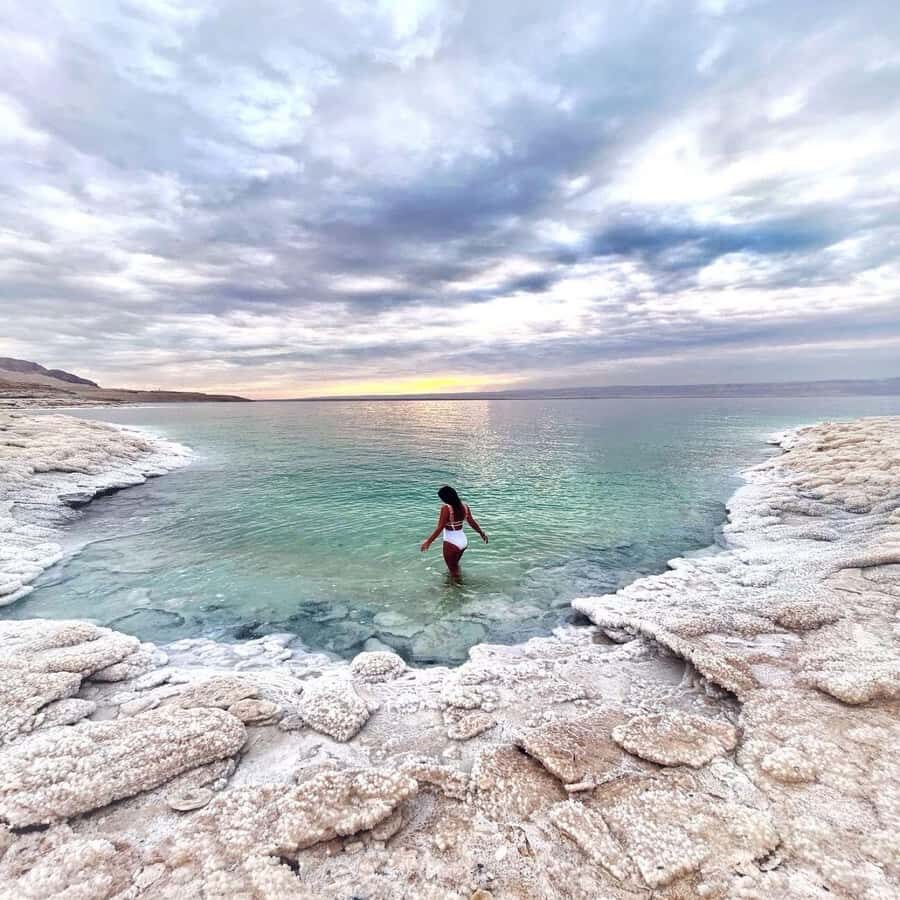 Half Day Tour Dead Sea , Pink Lake, Crystal beach From Amman - A half-day Dead Sea plan that doesn’t eat your time