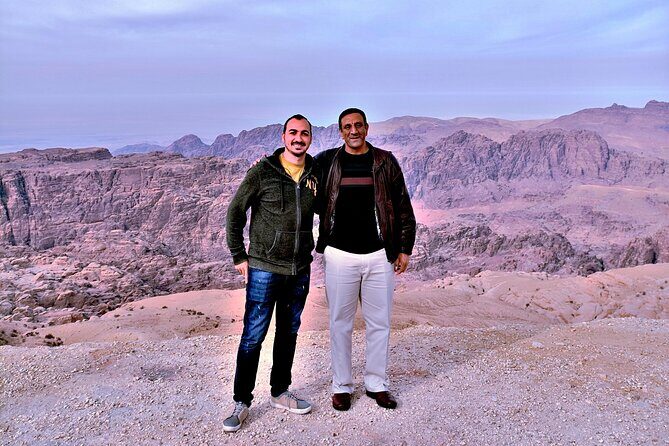 Jordan Tour: Private Driver - Luxurious car - The one caution: confirm payments and keep communication clear