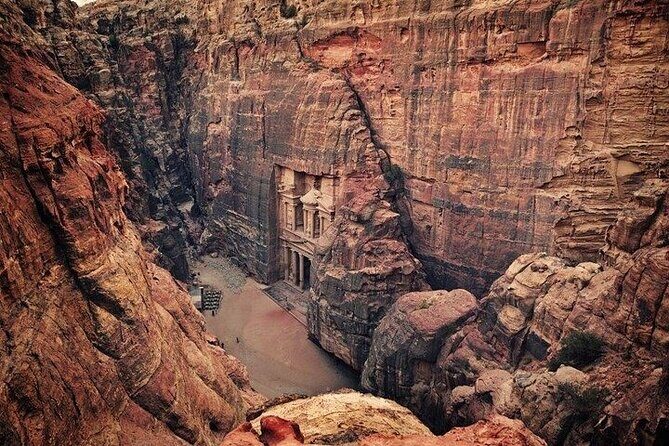 One Day Petra & Wadi Rum from Aqaba - Wadi Rum Arrival at 17:30: Desert Light and the Jeep Safari Plan