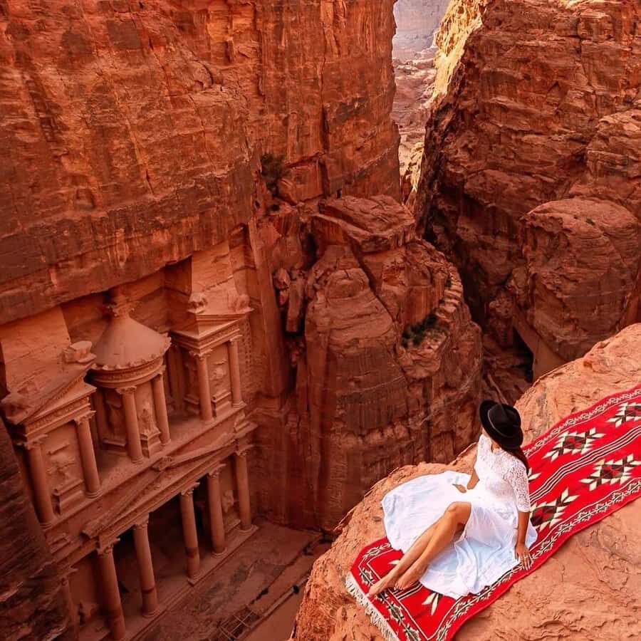 Petra Full-Day Private or Group Tour From Amman - Al-Khazneh and Al-Deir in a 4-hour window: how to use your time well