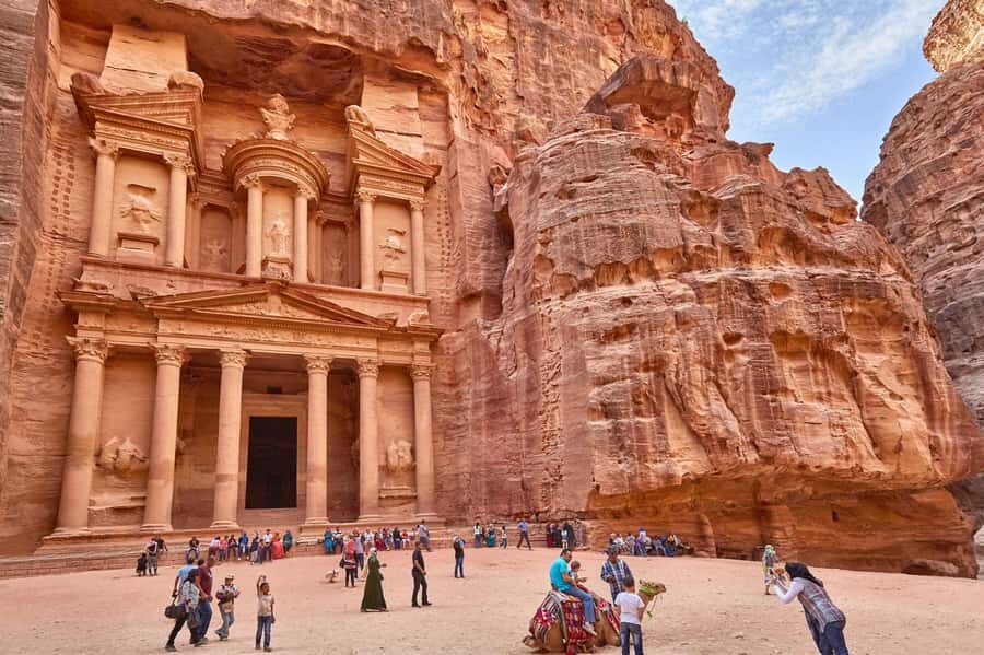 Petra & Wadi Rum: Full Day Private Tour with Hotel Pickup - Wadi Rum by 4x4: Martian-Like Terrain and Bedouin Tea