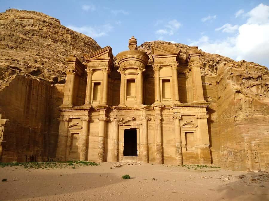 Petra & Wadi Rum: Full Day Private Tour with Hotel Pickup - Price and Value: Why $133 Can Make Sense