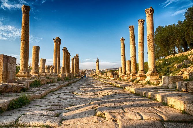 Private Half Day Jerash Visit & Optional Cooking Class from Amman - The classic Jerash circuit: Oval Plaza and the temple viewpoints