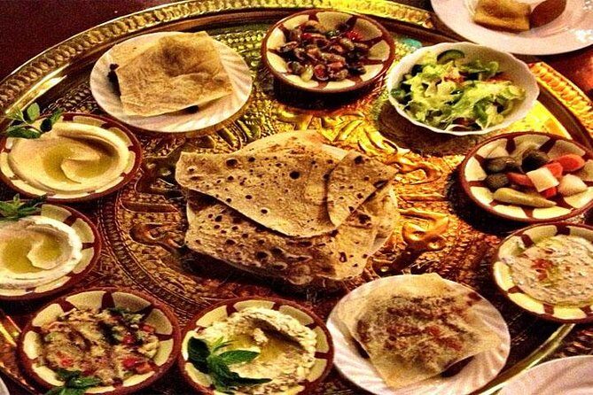 Private Panoramic Amman Tour and Local Lunch or Dinner-Wine Taste - Arabic Mezze Lunch or Dinner: The Part That Feels Like a Real Local Meal