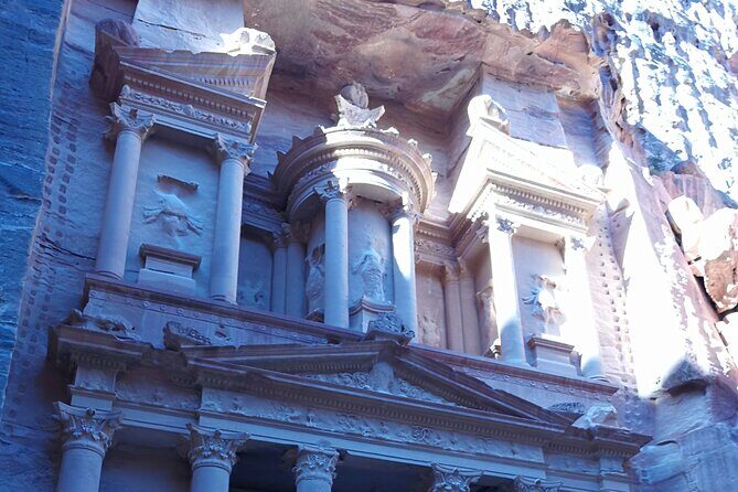 Private Petra Back Entrance Tour with Guide . - Treasury finale: the best-known facade, with time to breathe