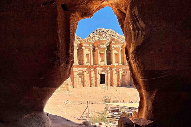 The Ultimate Jordan Experience - 8 Full Days Private Tour - Petra with a licensed local guide, then overnight in Aqaba