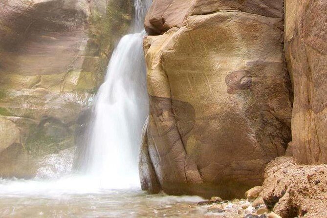 Wadi Al Mujib Adventures From Amman, QAI Airport, Deadsea or Madaba - Guides and assistance: what a good driver adds (and how names show up)