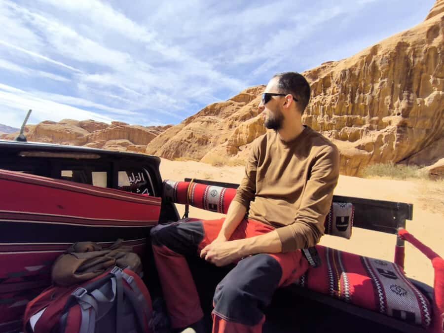 Wadi Rum: Camel Ride with tea and Bedouin Guide - Key highlights in plain terms