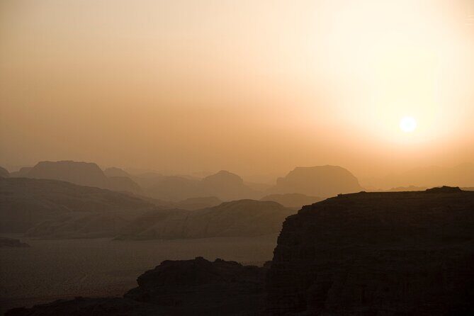 Wadi Rum: Explorer 5 Hour Jeep Tour PASS + Bedouin Tent + Meal - Who this tour is best for