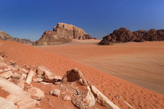 Wadi Rum: Explorer Jeep Tour PASS + Local Food + Optional Stay - The Small-Group 4WD Advantage (7 People Means You Get to Ask Stuff)