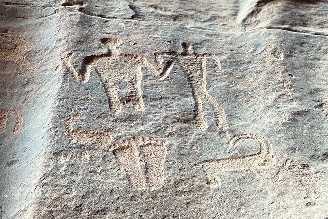 Wadi Rum Short Tours - Abu Khashabah Canyon: the narrow walk-through moment